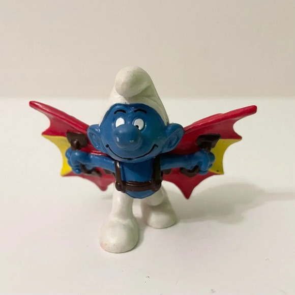 Smurfs Hang Glider Smurf Flying Wings Figure Peyo Figurine - Picture 1 of 12